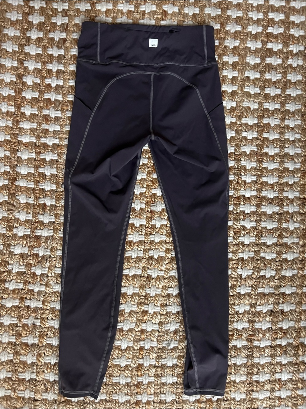 Vuori Leggings with Contrast Stitching